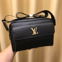 Louis Vuitton AAA Man Messenger Bags #1209752