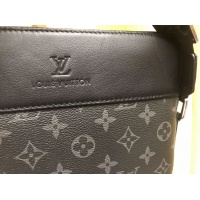 Cheap Louis Vuitton AAA Man Messenger Bags #1209758 Replica Wholesale [$88.00 USD] [ITEM#1209758] on Replica Louis Vuitton AAA Man Messenger Bags