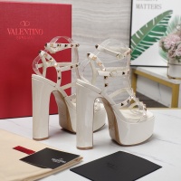 Cheap Valentino Sandal For Women #1210380 Replica Wholesale [$130.00 USD] [ITEM#1210380] on Replica Valentino Sandal