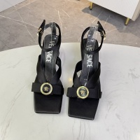 Cheap Versace Sandal For Women #1216883 Replica Wholesale [$82.00 USD] [ITEM#1216883] on Replica Versace Sandal