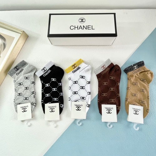 Cheap Chanel Socks For Women #1218716 Replica Wholesale [$29.00 USD] [ITEM#1218716] on Replica Chanel Socks