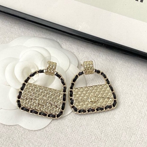 Cheap Chanel Earrings For Women #1219114 Replica Wholesale [$32.00 USD] [ITEM#1219114] on Replica Chanel Earrings