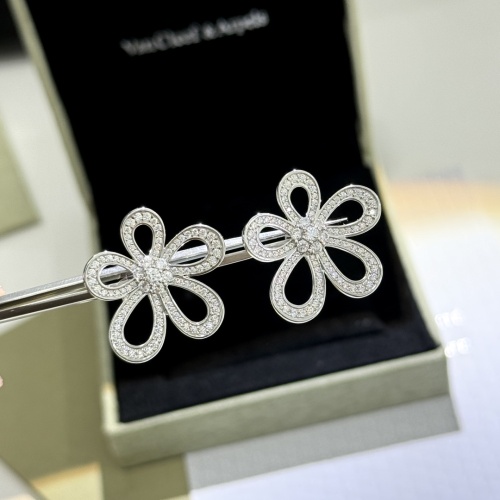 Cheap Van Cleef &amp; Arpels Earrings For Women #1219211 Replica Wholesale [$56.00 USD] [ITEM#1219211] on Replica Van Cleef &amp; Arpels Earrings