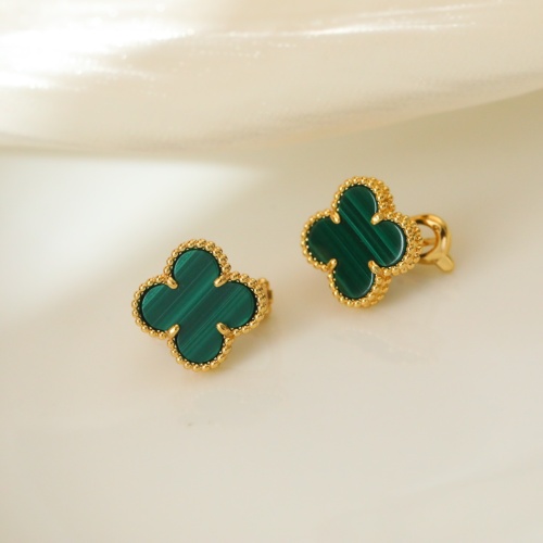 Cheap Van Cleef &amp; Arpels Earrings For Women #1219388 Replica Wholesale [$56.00 USD] [ITEM#1219388] on Replica Van Cleef &amp; Arpels Earrings