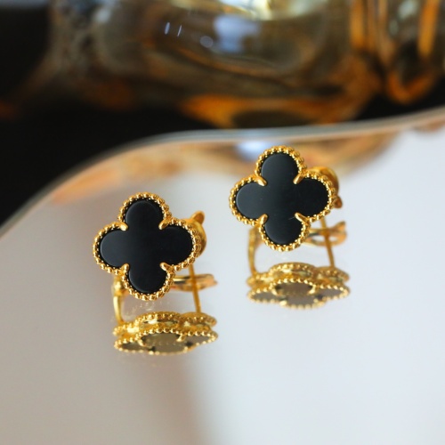 Cheap Van Cleef &amp; Arpels Earrings For Women #1219390 Replica Wholesale [$52.00 USD] [ITEM#1219390] on Replica Van Cleef &amp; Arpels Earrings