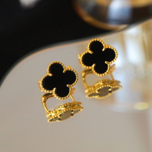 Cheap Van Cleef &amp; Arpels Earrings For Women #1219390 Replica Wholesale [$52.00 USD] [ITEM#1219390] on Replica Van Cleef &amp; Arpels Earrings