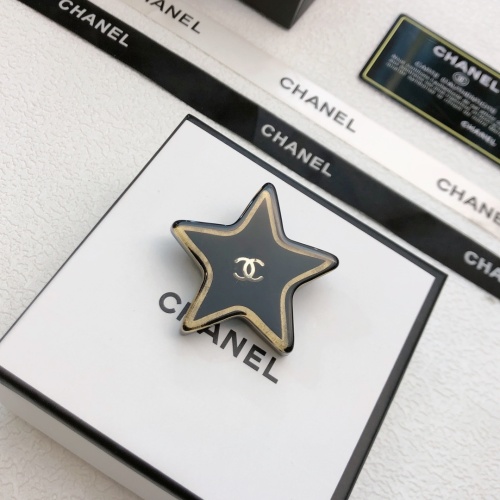 Cheap Chanel Brooches For Women #1219936 Replica Wholesale [$32.00 USD] [ITEM#1219936] on Replica Chanel Brooches