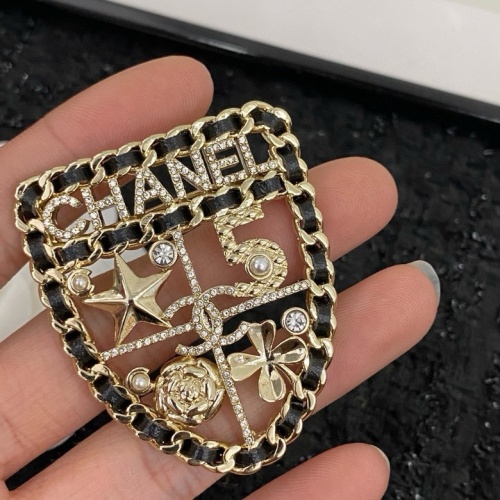 Cheap Chanel Brooches For Women #1219955 Replica Wholesale [$38.00 USD] [ITEM#1219955] on Replica Chanel Brooches