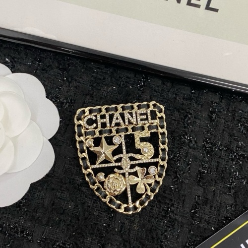 Cheap Chanel Brooches For Women #1219955 Replica Wholesale [$38.00 USD] [ITEM#1219955] on Replica Chanel Brooches