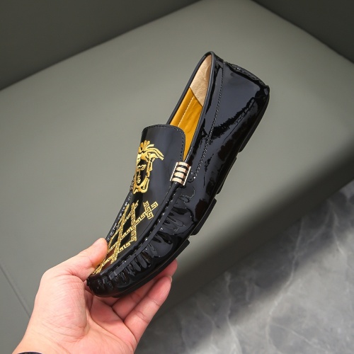 Cheap Versace Leather Shoes For Men #1220619 Replica Wholesale [$68.00 USD] [ITEM#1220619] on Replica Versace Leather Shoes