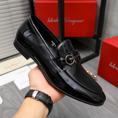 Cheap Salvatore Ferragamo Leather Shoes For Men #1220995 Replica Wholesale [$80.00 USD] [ITEM#1220995] on Replica Salvatore Ferragamo Leather Shoes