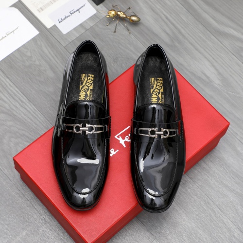 Cheap Salvatore Ferragamo Leather Shoes For Men #1220998 Replica Wholesale [$80.00 USD] [ITEM#1220998] on Replica Salvatore Ferragamo Leather Shoes