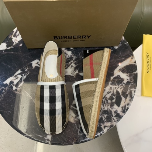 Cheap Burberry Casual Shoes For Men #1221333 Replica Wholesale [$72.00 USD] [ITEM#1221333] on Replica Burberry Casual Shoes