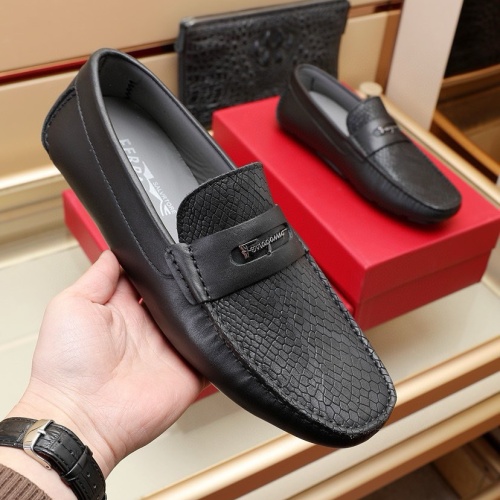 Cheap Salvatore Ferragamo Leather Shoes For Men #1221530 Replica Wholesale [$118.00 USD] [ITEM#1221530] on Replica Salvatore Ferragamo Leather Shoes