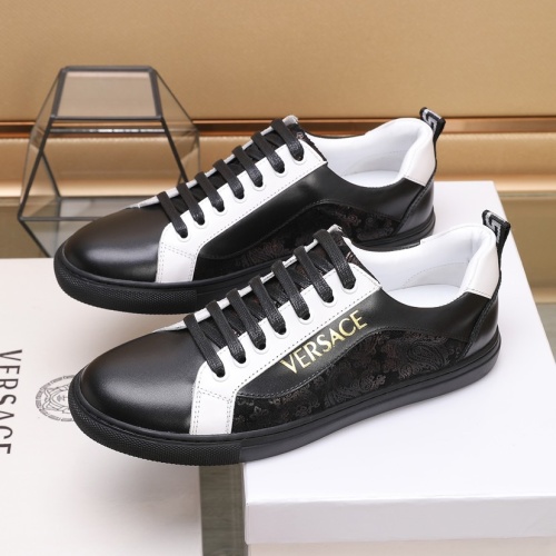 Cheap Versace Casual Shoes For Men #1221623 Replica Wholesale [$85.00 USD] [ITEM#1221623] on Replica Versace Casual Shoes