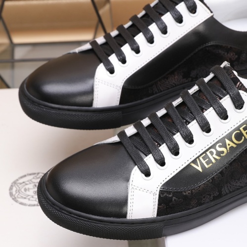 Cheap Versace Casual Shoes For Men #1221623 Replica Wholesale [$85.00 USD] [ITEM#1221623] on Replica Versace Casual Shoes