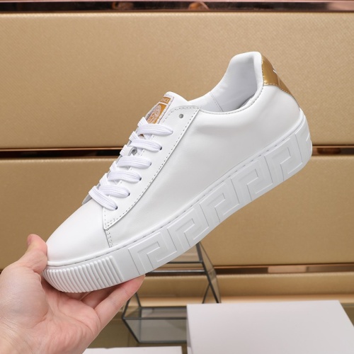 Cheap Versace Casual Shoes For Men #1221624 Replica Wholesale [$92.00 USD] [ITEM#1221624] on Replica Versace Casual Shoes