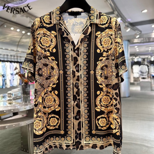 Cheap Versace Tracksuits Short Sleeved For Men #1221789 Replica Wholesale [$72.00 USD] [ITEM#1221789] on Replica Versace Tracksuits