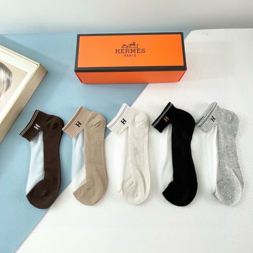 Cheap Hermes Socks #1221955 Replica Wholesale [$27.00 USD] [ITEM#1221955] on Replica Hermes Socks