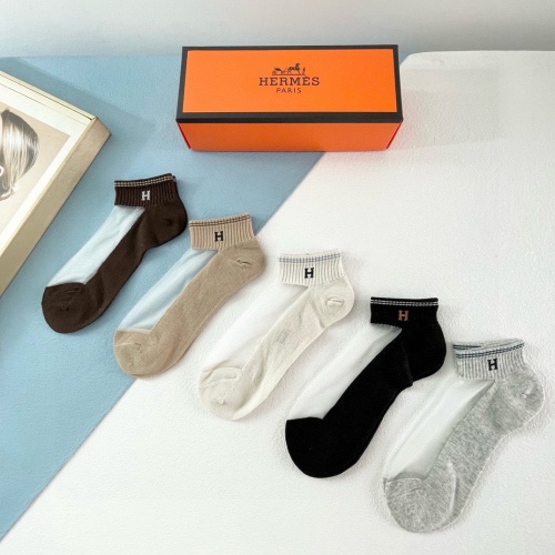 Cheap Hermes Socks #1221955 Replica Wholesale [$27.00 USD] [ITEM#1221955] on Replica Hermes Socks