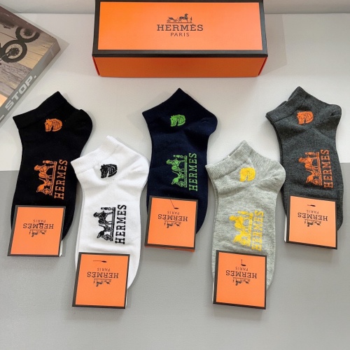 Cheap Hermes Socks #1222120 Replica Wholesale [$27.00 USD] [ITEM#1222120] on Replica Hermes Socks