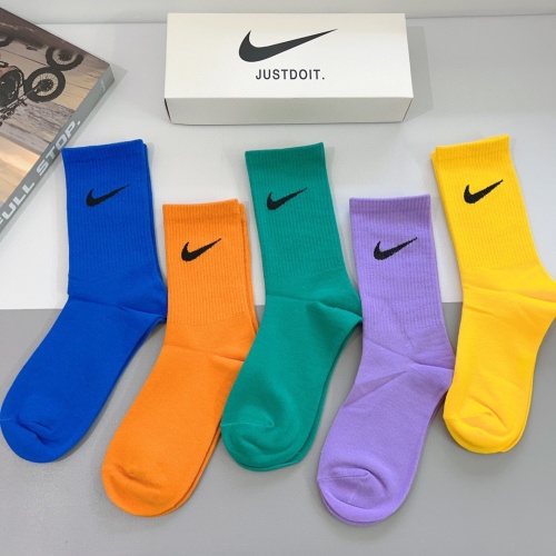 Cheap Nike Socks #1222186 Replica Wholesale [$29.00 USD] [ITEM#1222186] on Replica Nike Socks