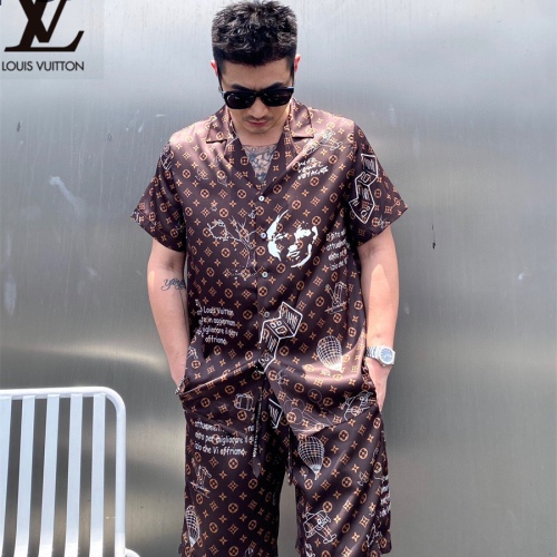 Cheap Louis Vuitton LV Tracksuits Short Sleeved For Men #1222582 Replica Wholesale [$72.00 USD] [ITEM#1222582] on Replica Louis Vuitton LV Tracksuits