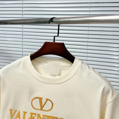 Cheap Valentino T-Shirts Short Sleeved For Unisex #1222733 Replica Wholesale [$34.00 USD] [ITEM#1222733] on Replica Valentino T-Shirts