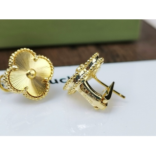 Cheap Van Cleef &amp; Arpels Earrings For Women #1223316 Replica Wholesale [$25.00 USD] [ITEM#1223316] on Replica Van Cleef &amp; Arpels Earrings