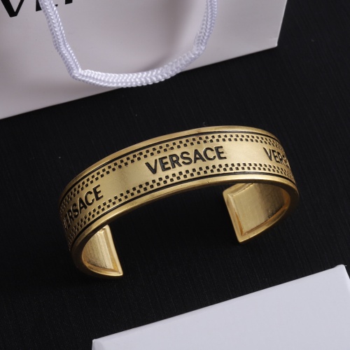 Cheap Versace Bracelets #1223579 Replica Wholesale [$29.00 USD] [ITEM#1223579] on Replica Versace Bracelets