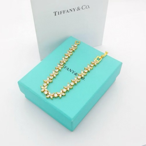 Cheap Tiffany Bracelets For Women #1223629 Replica Wholesale [$39.00 USD] [ITEM#1223629] on Replica Tiffany Bracelets