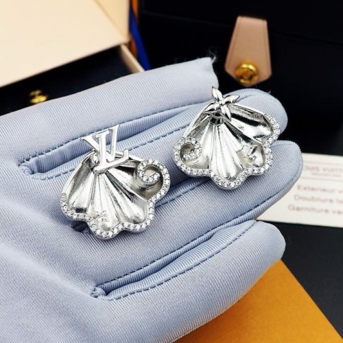 Cheap Louis Vuitton Earrings For Women #1223667 Replica Wholesale [$27.00 USD] [ITEM#1223667] on Replica Louis Vuitton Earrings