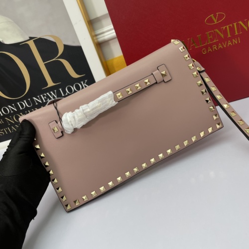 Cheap Valentino AAA Quality Messenger Bags For Women #1223719 Replica Wholesale [$96.00 USD] [ITEM#1223719] on Replica Valentino AAA Quality Messenger Bags