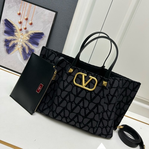 Cheap Valentino AAA Quality Handbags For Women #1223767 Replica Wholesale [$102.00 USD] [ITEM#1223767] on Replica Valentino AAA Quality Handbags