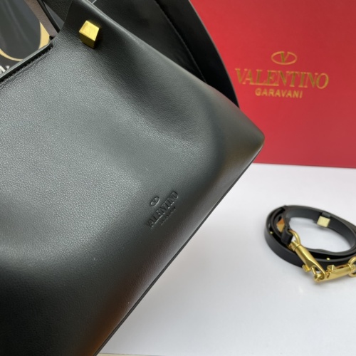 Cheap Valentino AAA Quality Handbags For Women #1223772 Replica Wholesale [$100.00 USD] [ITEM#1223772] on Replica Valentino AAA Quality Handbags