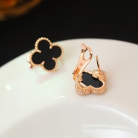 Cheap Van Cleef &amp; Arpels Earrings For Women #1219389 Replica Wholesale [$52.00 USD] [ITEM#1219389] on Replica Van Cleef &amp; Arpels Earrings