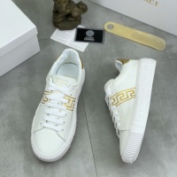 Versace Casual Shoes For Men #1221180