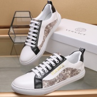 Versace Casual Shoes For Men #1221622