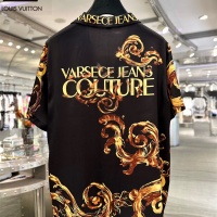 Cheap Versace Tracksuits Short Sleeved For Men #1221792 Replica Wholesale [$72.00 USD] [ITEM#1221792] on Replica Versace Tracksuits