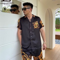 Cheap Versace Tracksuits Short Sleeved For Men #1221792 Replica Wholesale [$72.00 USD] [ITEM#1221792] on Replica Versace Tracksuits