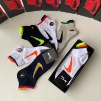 Cheap Nike Socks #1221941 Replica Wholesale [$25.00 USD] [ITEM#1221941] on Replica Nike Socks