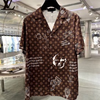 Cheap Louis Vuitton LV Tracksuits Short Sleeved For Men #1222582 Replica Wholesale [$72.00 USD] [ITEM#1222582] on Replica Louis Vuitton LV Tracksuits