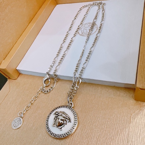 Cheap Versace Necklaces #1223955 Replica Wholesale [$42.00 USD] [ITEM#1223955] on Replica Versace Necklaces