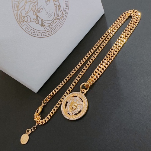 Cheap Versace Necklaces #1223956 Replica Wholesale [$56.00 USD] [ITEM#1223956] on Replica Versace Necklaces