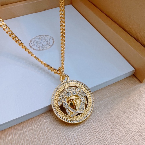 Cheap Versace Necklaces #1223956 Replica Wholesale [$56.00 USD] [ITEM#1223956] on Replica Versace Necklaces