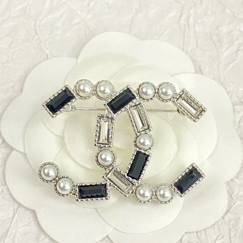 Cheap Chanel Brooches For Women #1224006 Replica Wholesale [$32.00 USD] [ITEM#1224006] on Replica Chanel Brooches