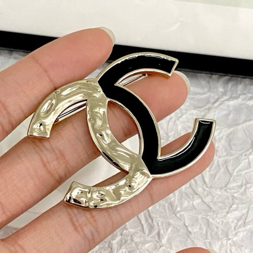 Cheap Chanel Brooches For Women #1224035 Replica Wholesale [$32.00 USD] [ITEM#1224035] on Replica Chanel Brooches