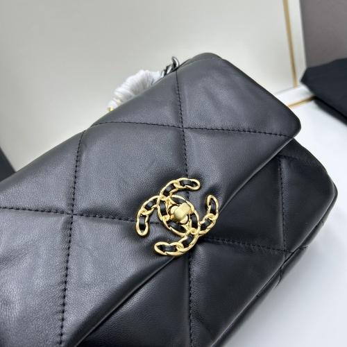 Cheap Chanel AAA Quality Messenger Bags For Women #1224044 Replica Wholesale [$96.00 USD] [ITEM#1224044] on Replica Chanel AAA Messenger Bags