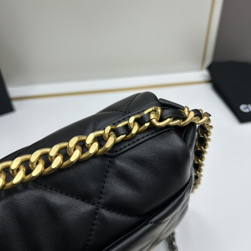 Cheap Chanel AAA Quality Messenger Bags For Women #1224044 Replica Wholesale [$96.00 USD] [ITEM#1224044] on Replica Chanel AAA Messenger Bags