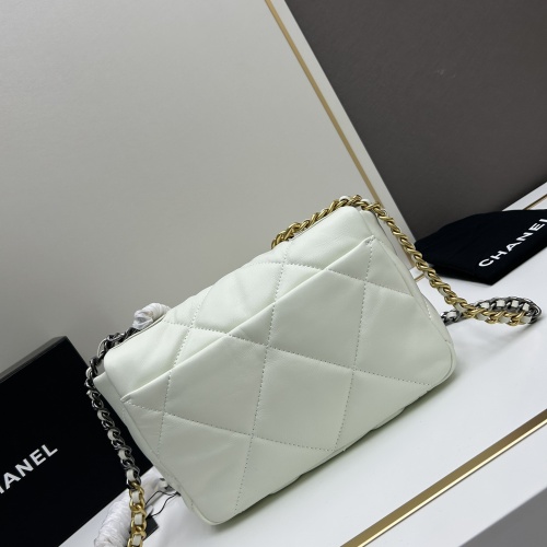 Cheap Chanel AAA Quality Messenger Bags For Women #1224045 Replica Wholesale [$96.00 USD] [ITEM#1224045] on Replica Chanel AAA Messenger Bags